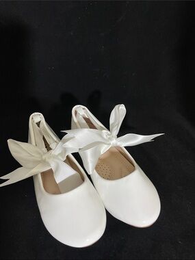 New Size 13 Classic White Satin Bow Ballet Flats - Girls